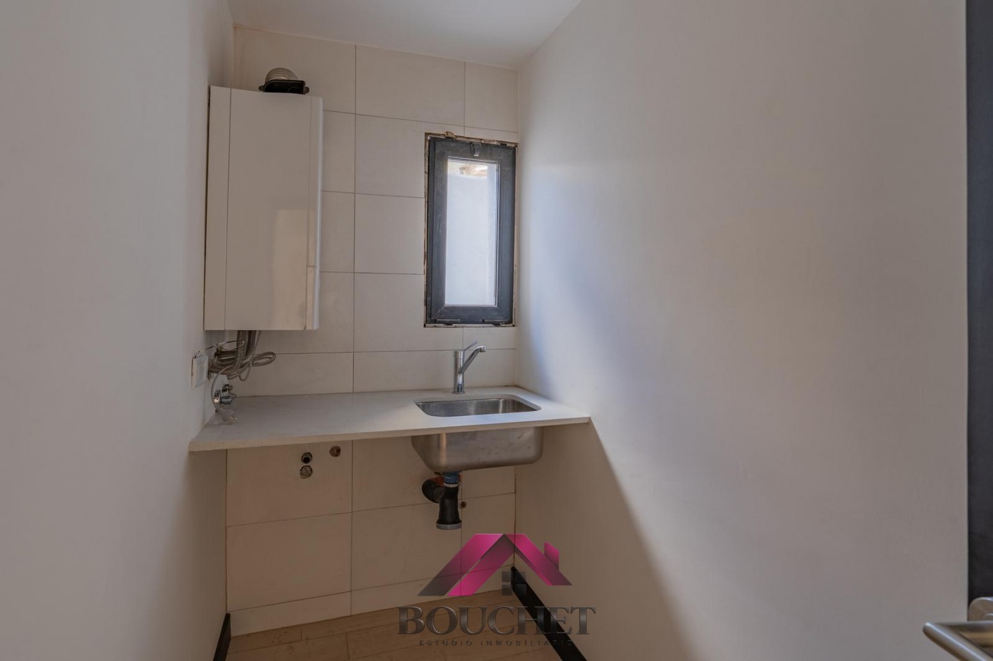CASA 3 AMBIENTES CON PARQUE A ESTRENAR EN VENTA | SAN JOSE