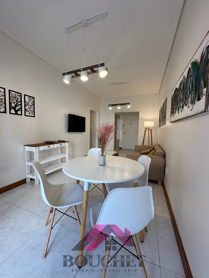 DEPARTAMENTO 2 AMBIENTES A LA CALLE EN VENTA | CENTRO