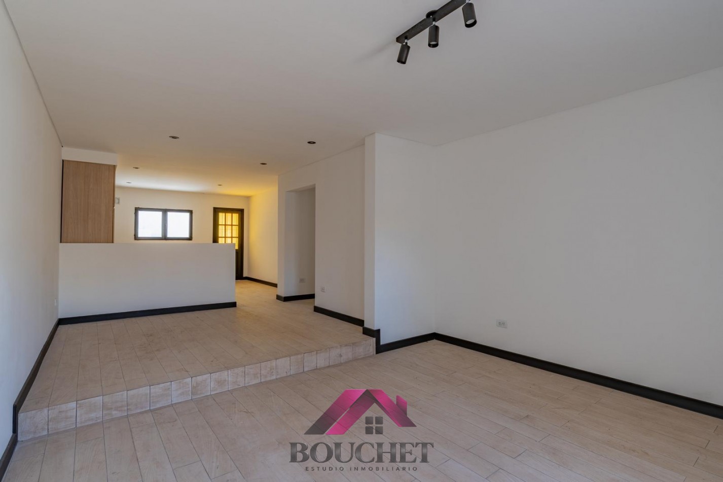 CASA 3 AMBIENTES CON PARQUE A ESTRENAR EN VENTA | SAN JOSE