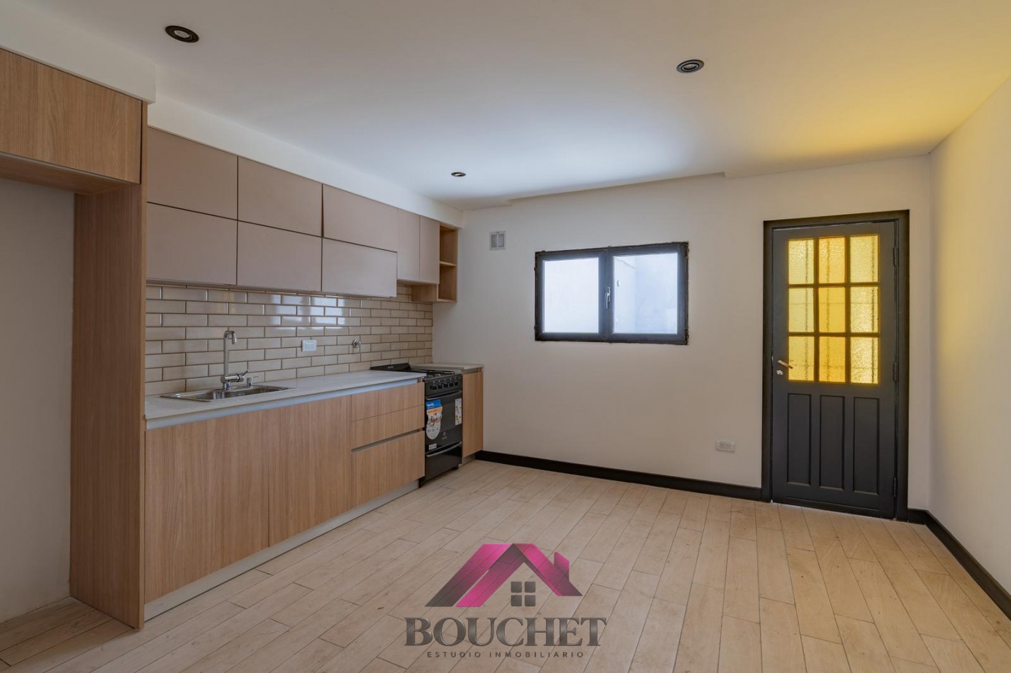 CASA 3 AMBIENTES CON PARQUE A ESTRENAR EN VENTA | SAN JOSE