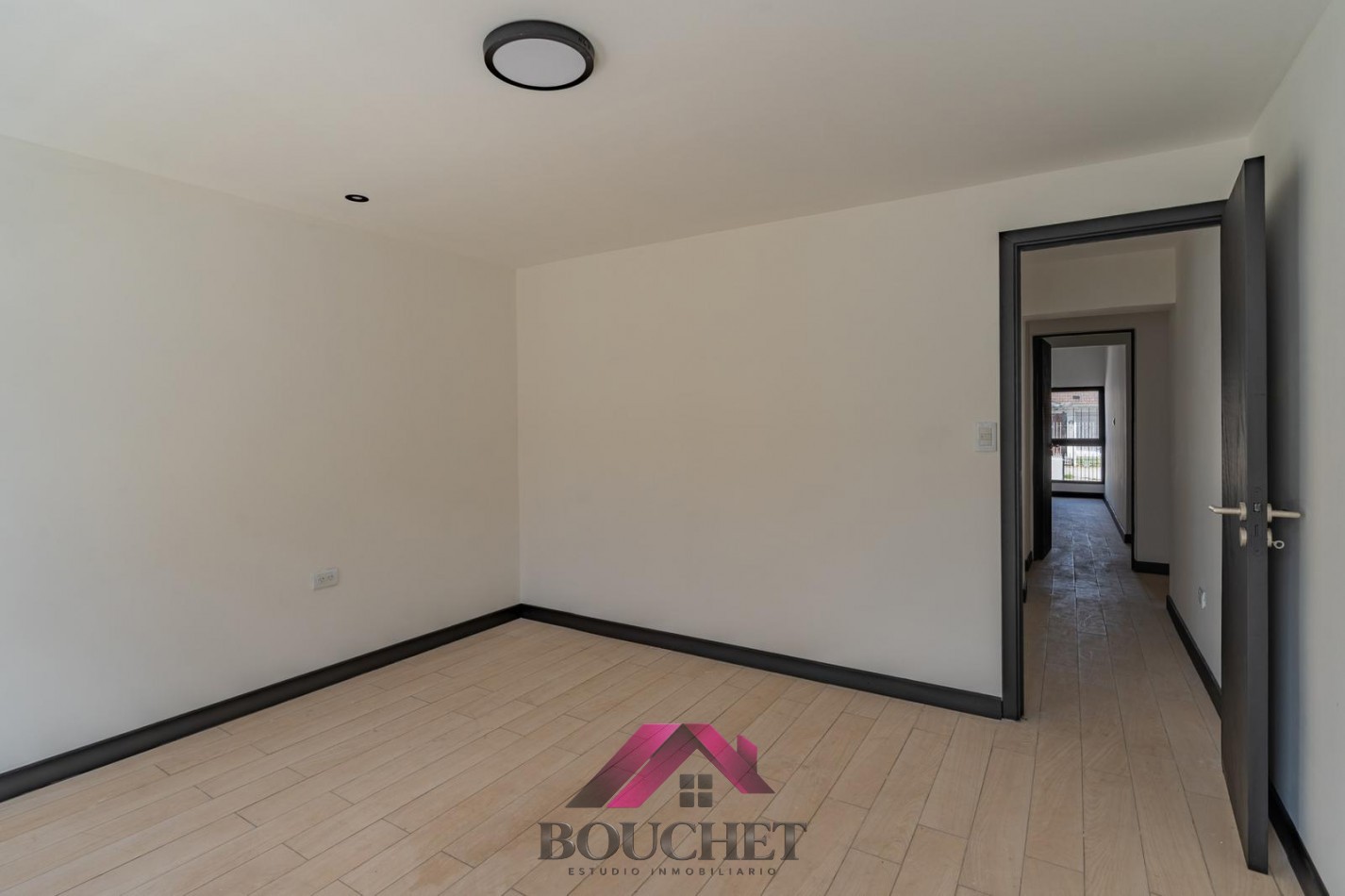CASA 3 AMBIENTES CON PARQUE A ESTRENAR EN VENTA | SAN JOSE