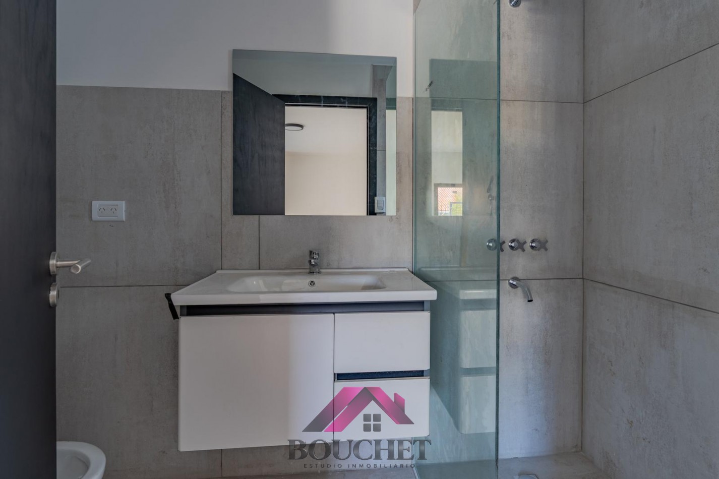 CASA 3 AMBIENTES CON PARQUE A ESTRENAR EN VENTA | SAN JOSE
