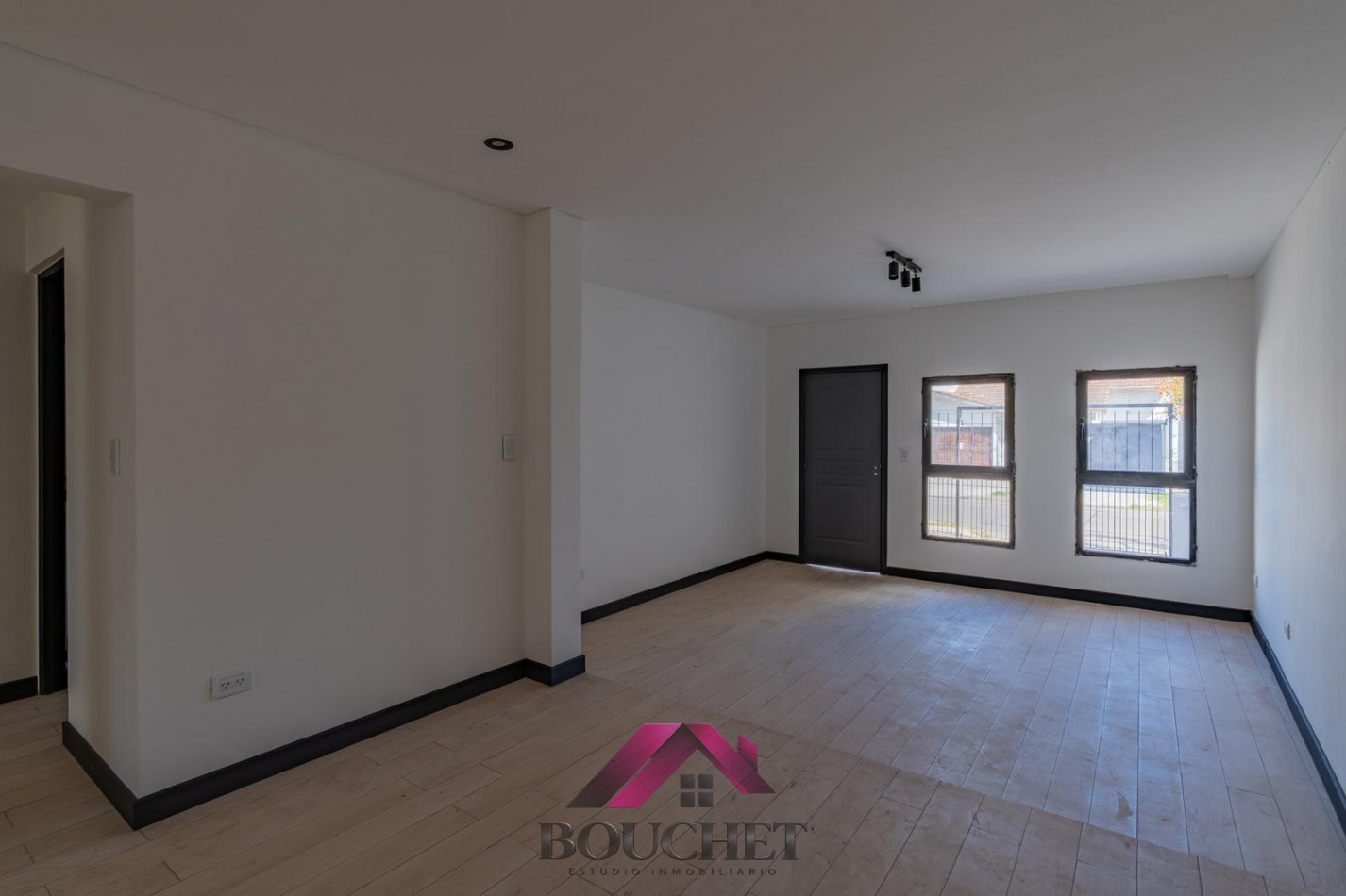 CASA 3 AMBIENTES CON PARQUE A ESTRENAR EN VENTA | SAN JOSE