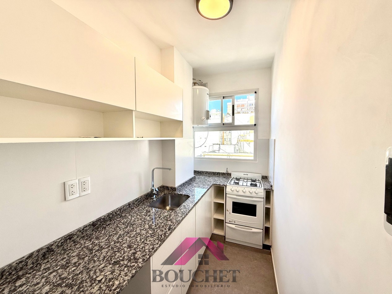 DEPARTAMENTO 2 AMBIENTES A LA CALLE EN VENTA | PLAZA COLON