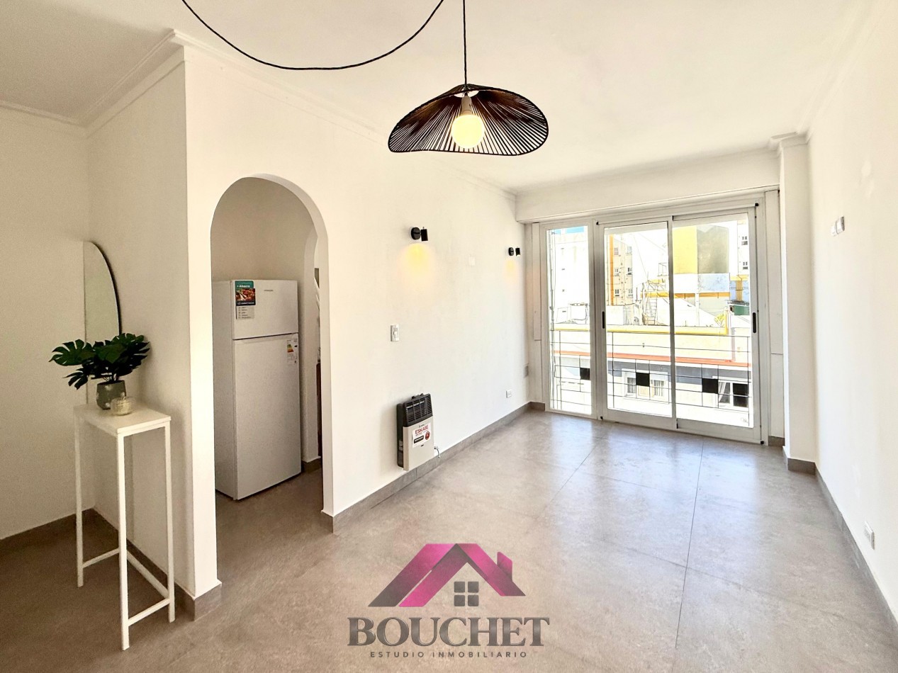 DEPARTAMENTO 2 AMBIENTES A LA CALLE EN VENTA | PLAZA COLON