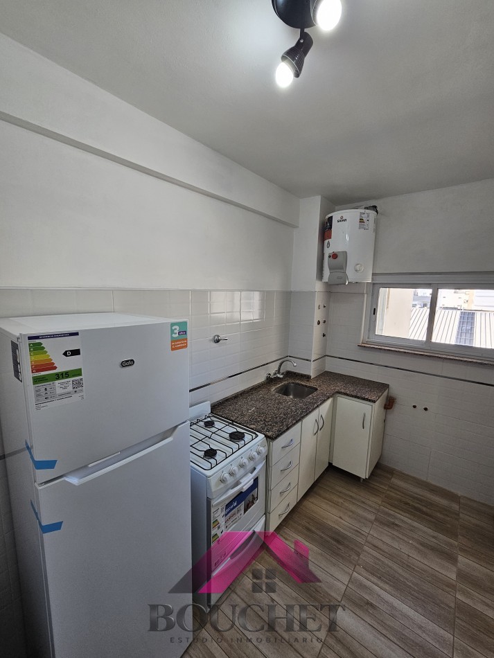 DEPARTAMENTO 3 AMBIENTES LATERAL EN VENTA | CHAUVIN