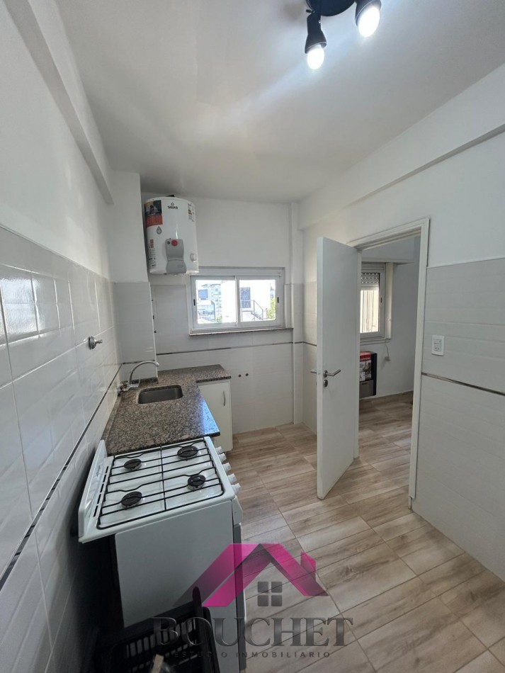 DEPARTAMENTO 3 AMBIENTES LATERAL EN VENTA | CHAUVIN