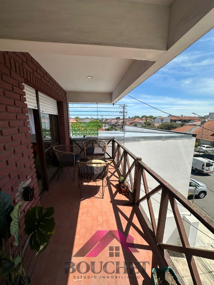 DEPARTAMENTO 2 AMBIENTES A LA CALLE CON BALCON EN VENTA | PARQUE LURO