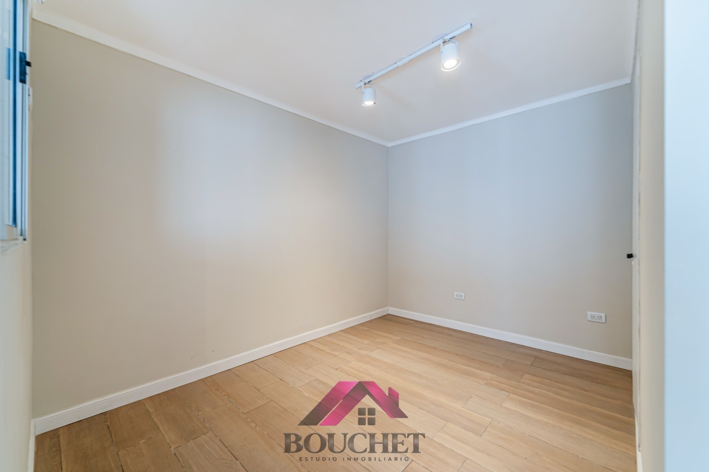DEPARTAMENTO 3 AMBIENTES CON PATIO EN VENTA | PRIMERA JUNTA