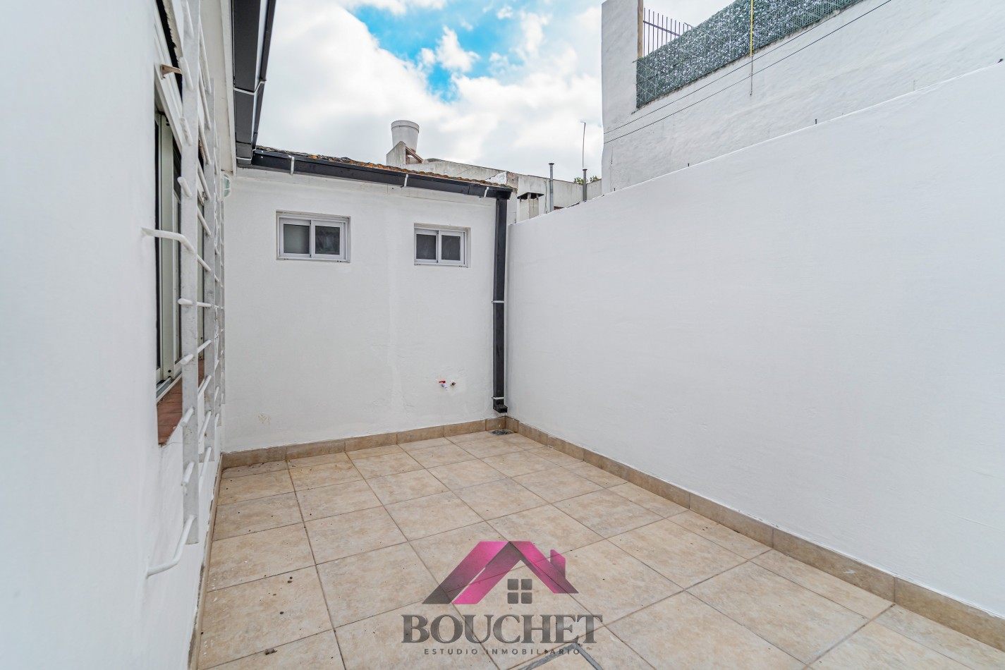 DEPARTAMENTO 3 AMBIENTES CON PATIO EN VENTA | PRIMERA JUNTA