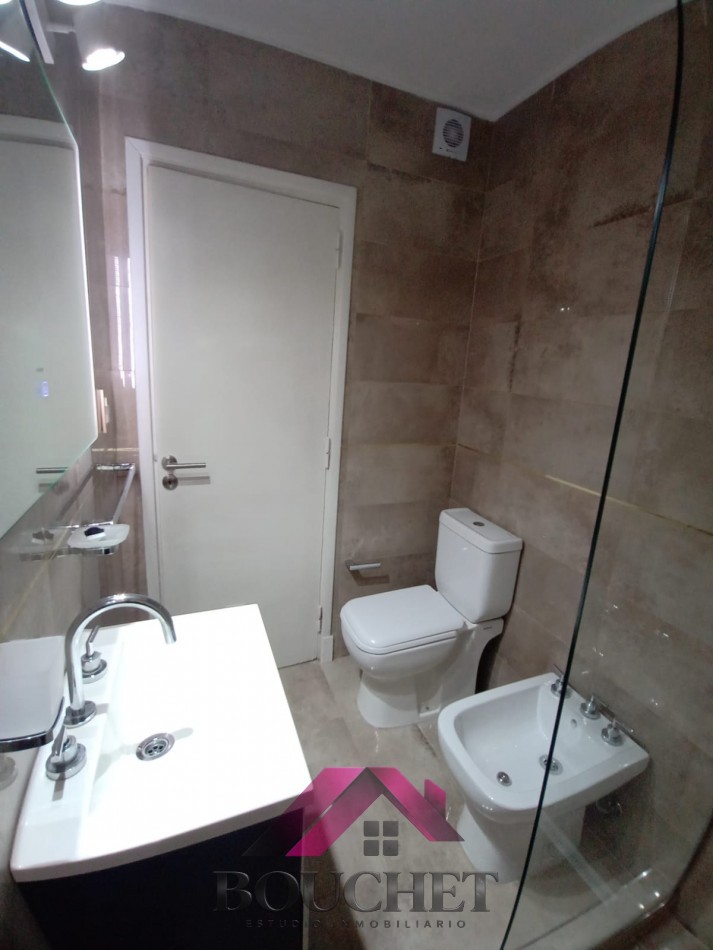 DEPARTAMENTO 2 AMBIENTES CON DEP Y BALCON TERRAZA EN VENTA | CENTRO