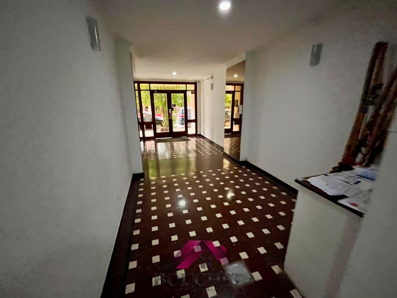 DEPARTAMENTO 2 AMBIENTES RECICLADO EN VENTA | GUEMES