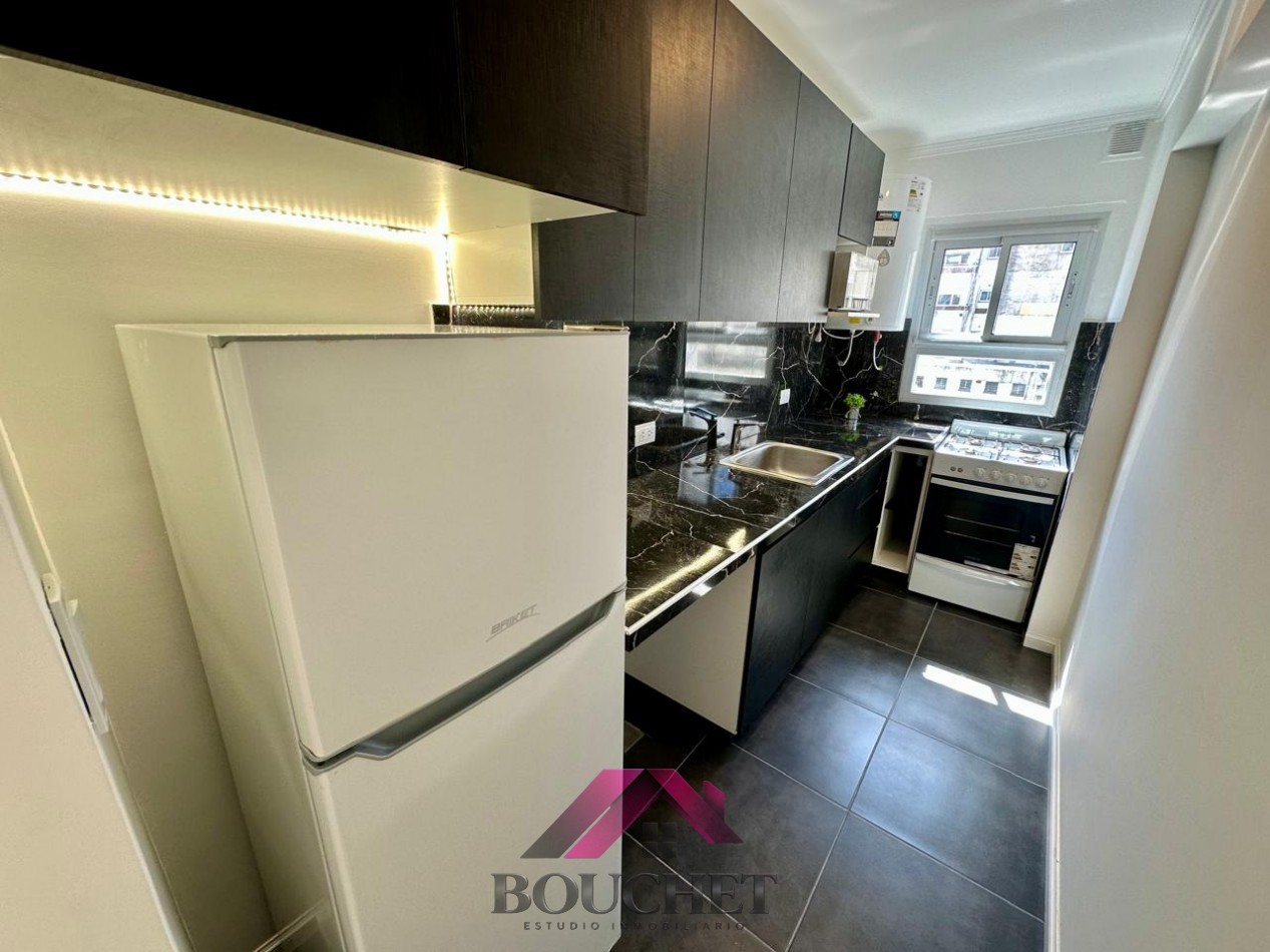 DEPARTAMENTO 2 AMBIENTES CON DEPENDENCIA EN VENTA | PLAZA COLON