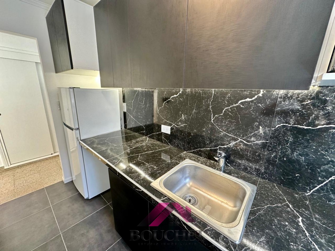 DEPARTAMENTO 2 AMBIENTES CON DEPENDENCIA EN VENTA | PLAZA COLON