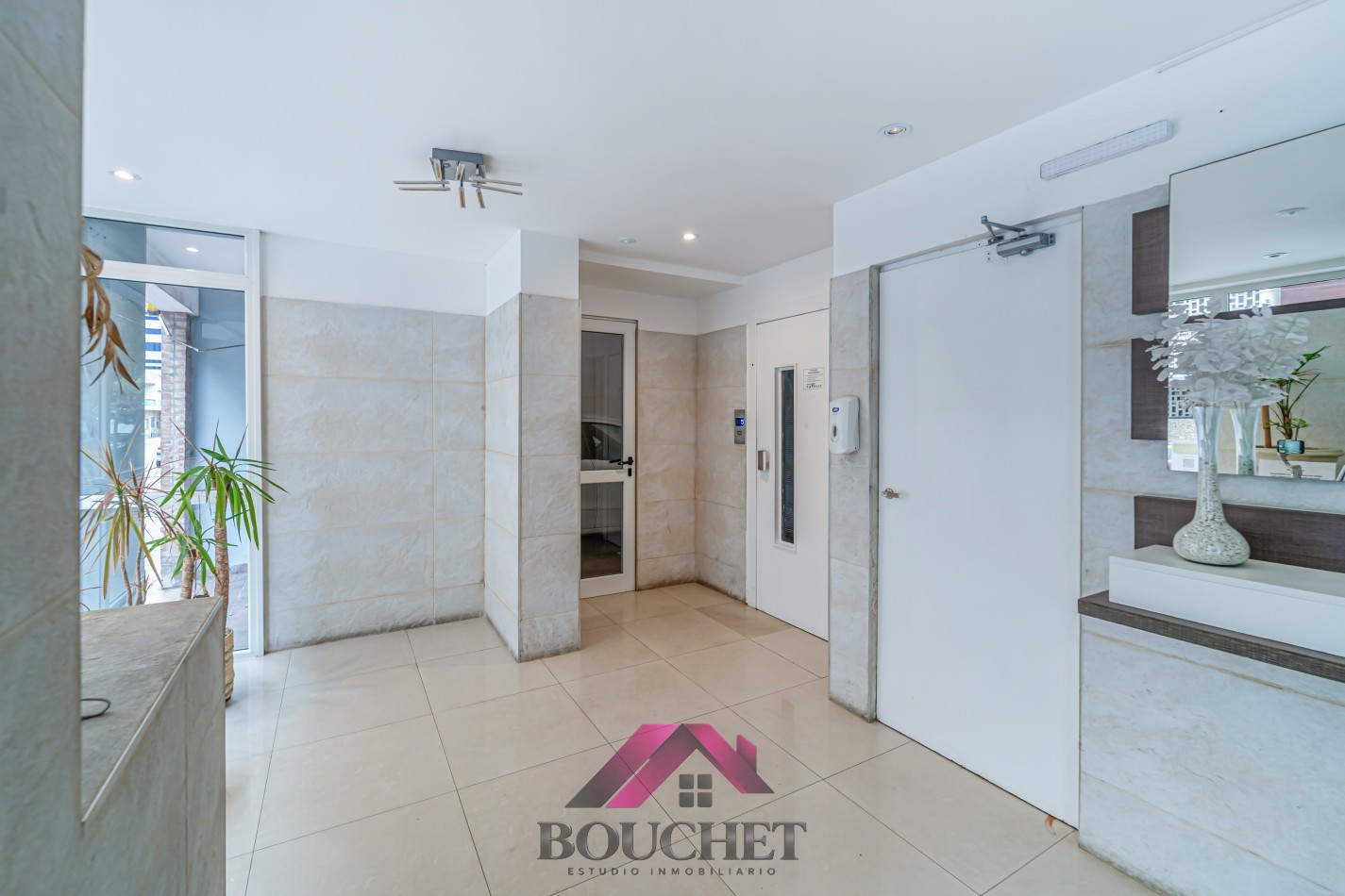 DEPARTAMENTO 3 AMBIENTES CON COCHERA EN VENTA | GUEMES