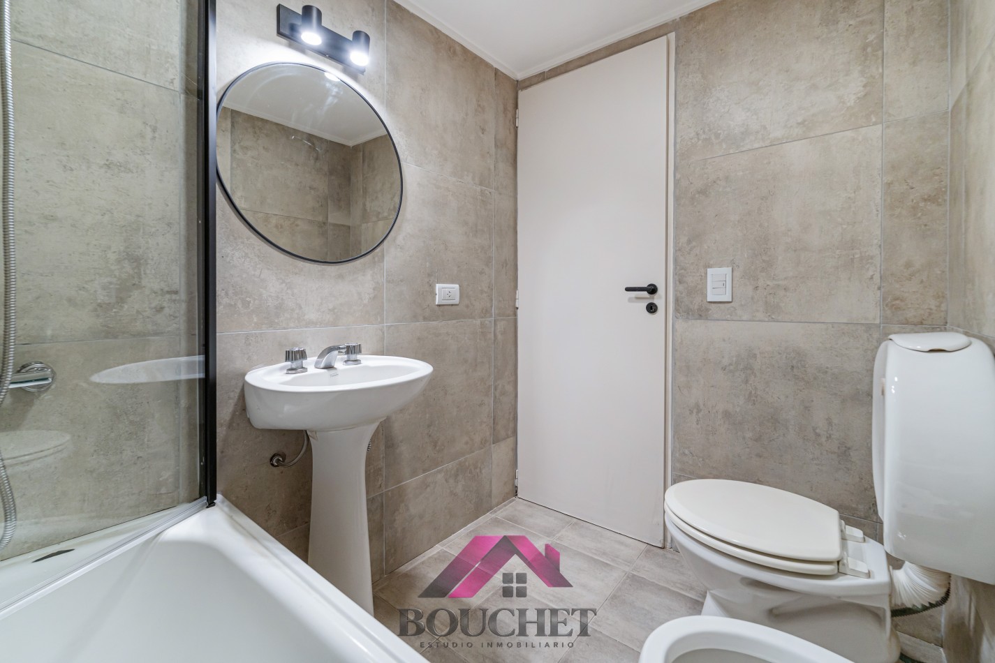 DEPARTAMENTO 3 AMBIENTES CON COCHERA EN VENTA | GUEMES