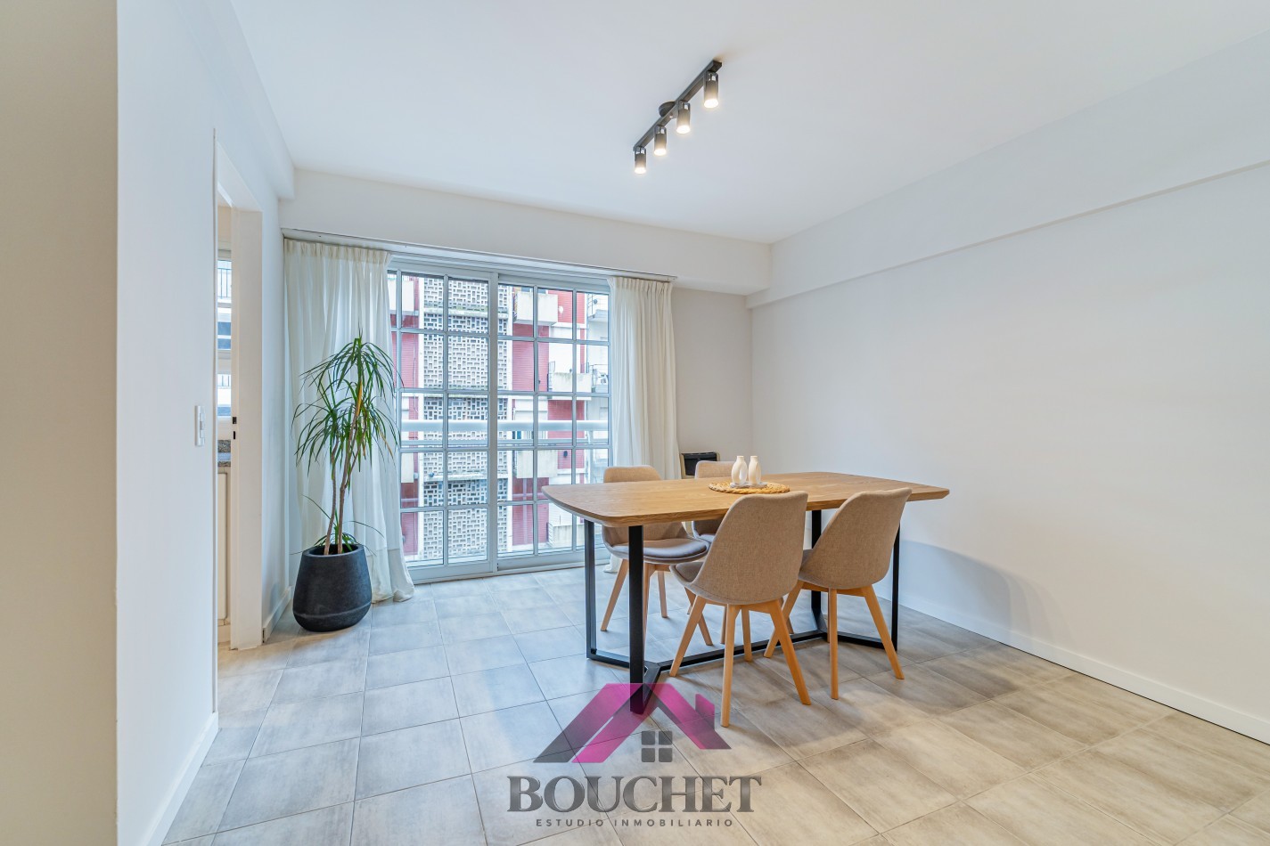 DEPARTAMENTO 3 AMBIENTES CON COCHERA EN VENTA | GUEMES