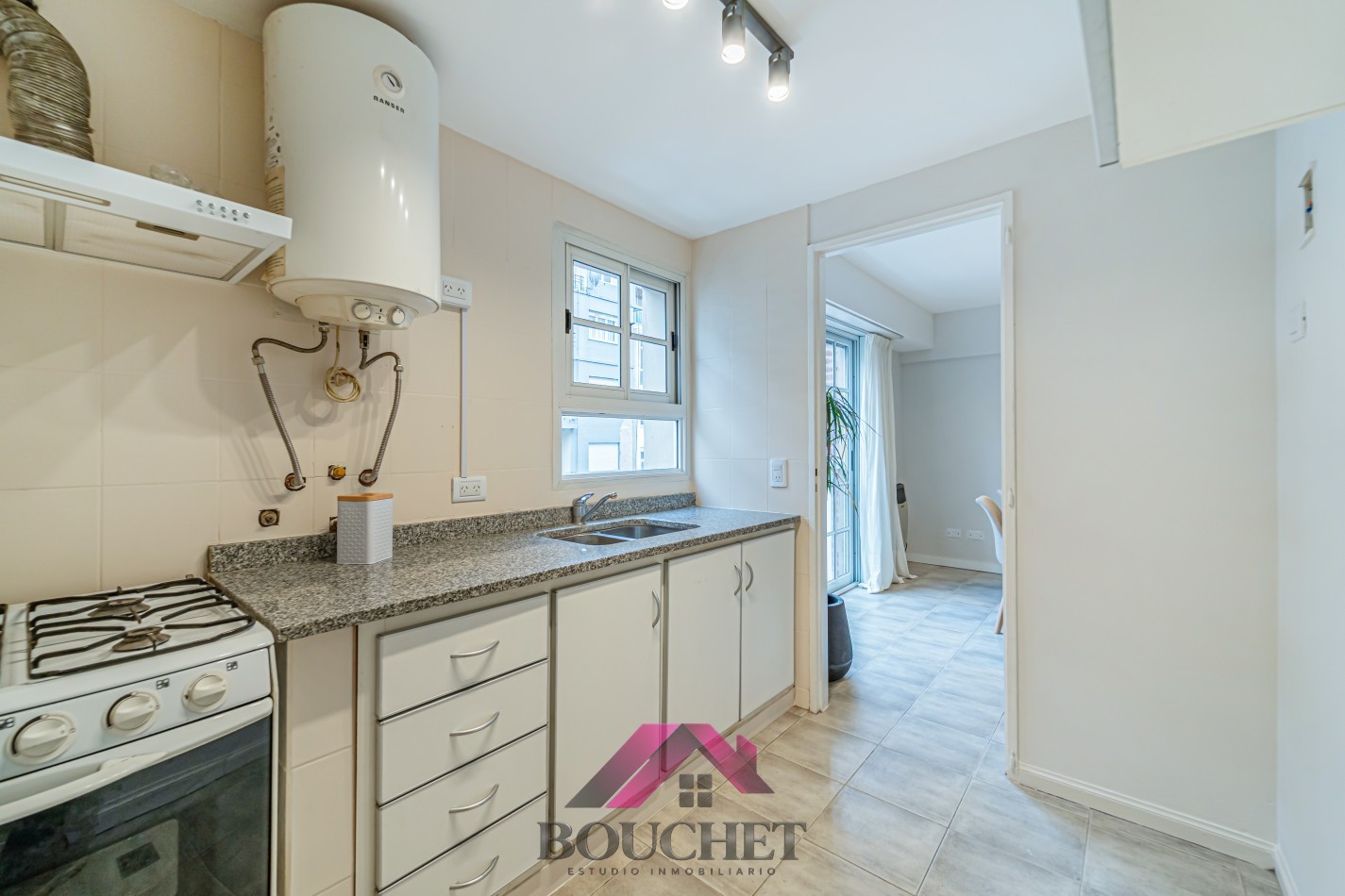 DEPARTAMENTO 3 AMBIENTES CON COCHERA EN VENTA | GUEMES
