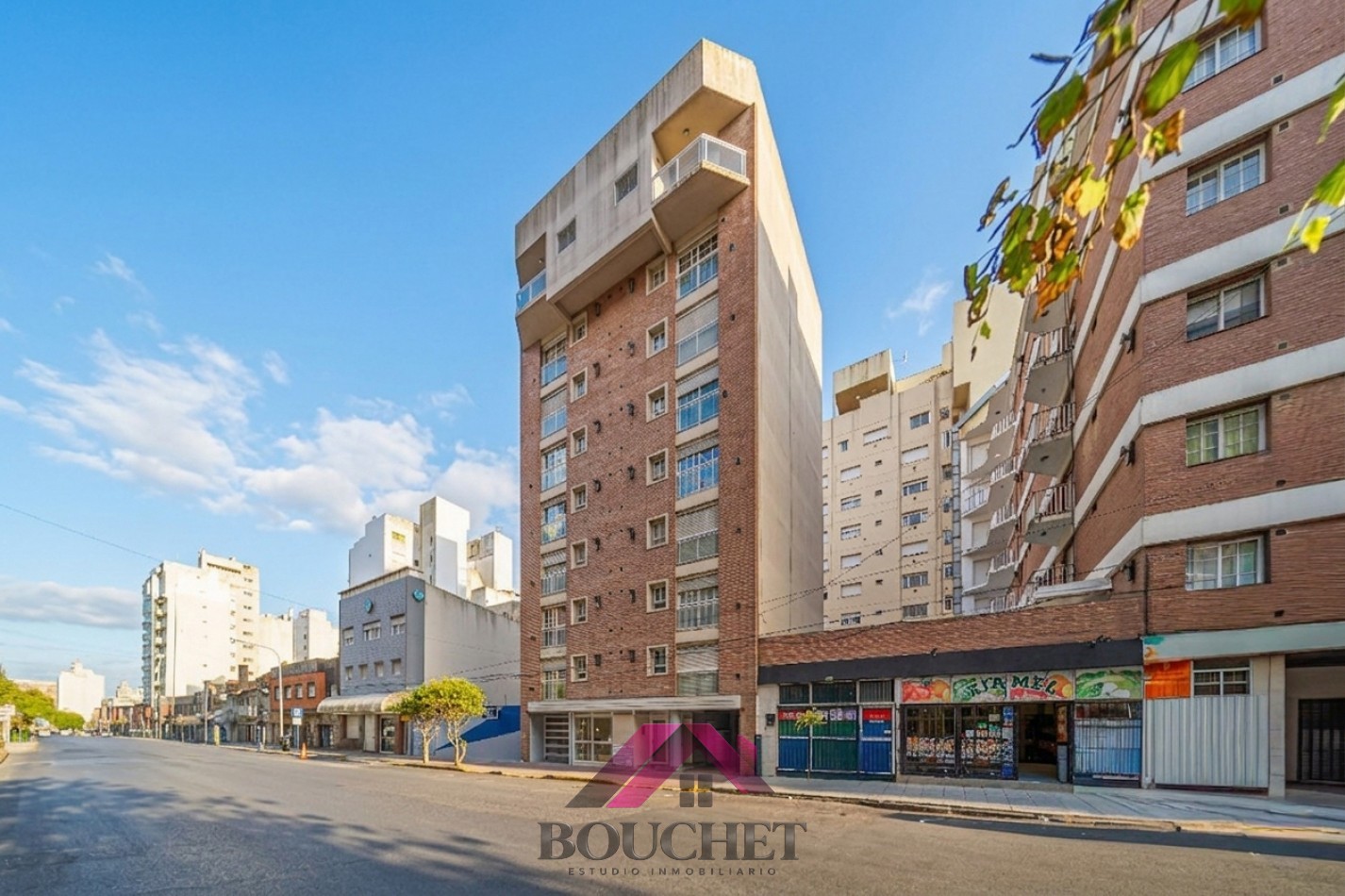 DEPARTAMENTO 3 AMBIENTES CON COCHERA EN VENTA | GUEMES