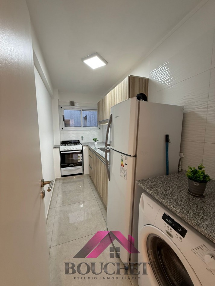 DEPARTAMENTO 3 AMBIENTES CON BALCON CORRIDO EN VENTA | PLAZA COLON