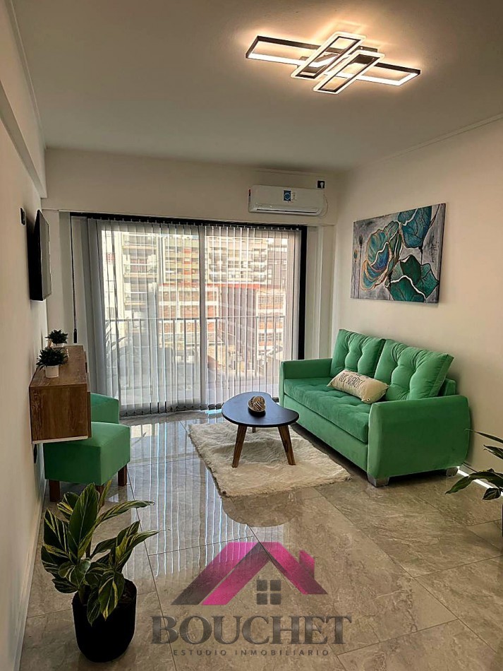 DEPARTAMENTO 3 AMBIENTES CON BALCON CORRIDO EN VENTA | CENTRO
