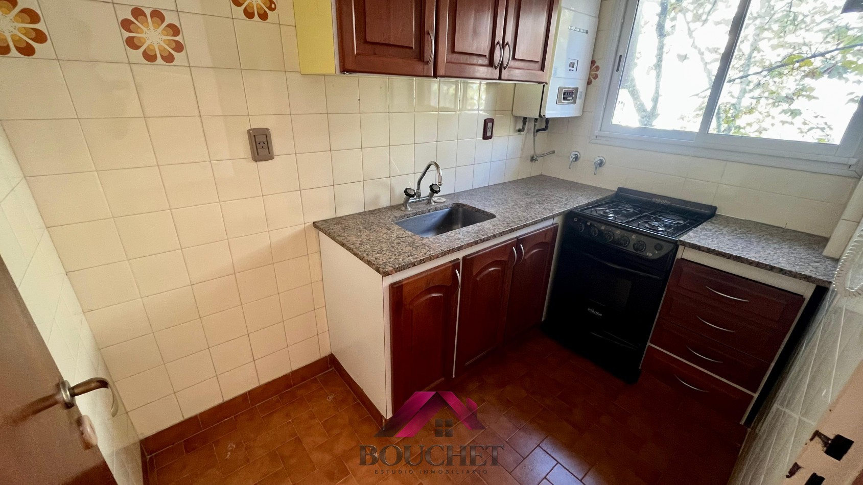 DEPARTAMENTO MONOAMBIENTE CON BALCON EN VENTA | LA PERLA