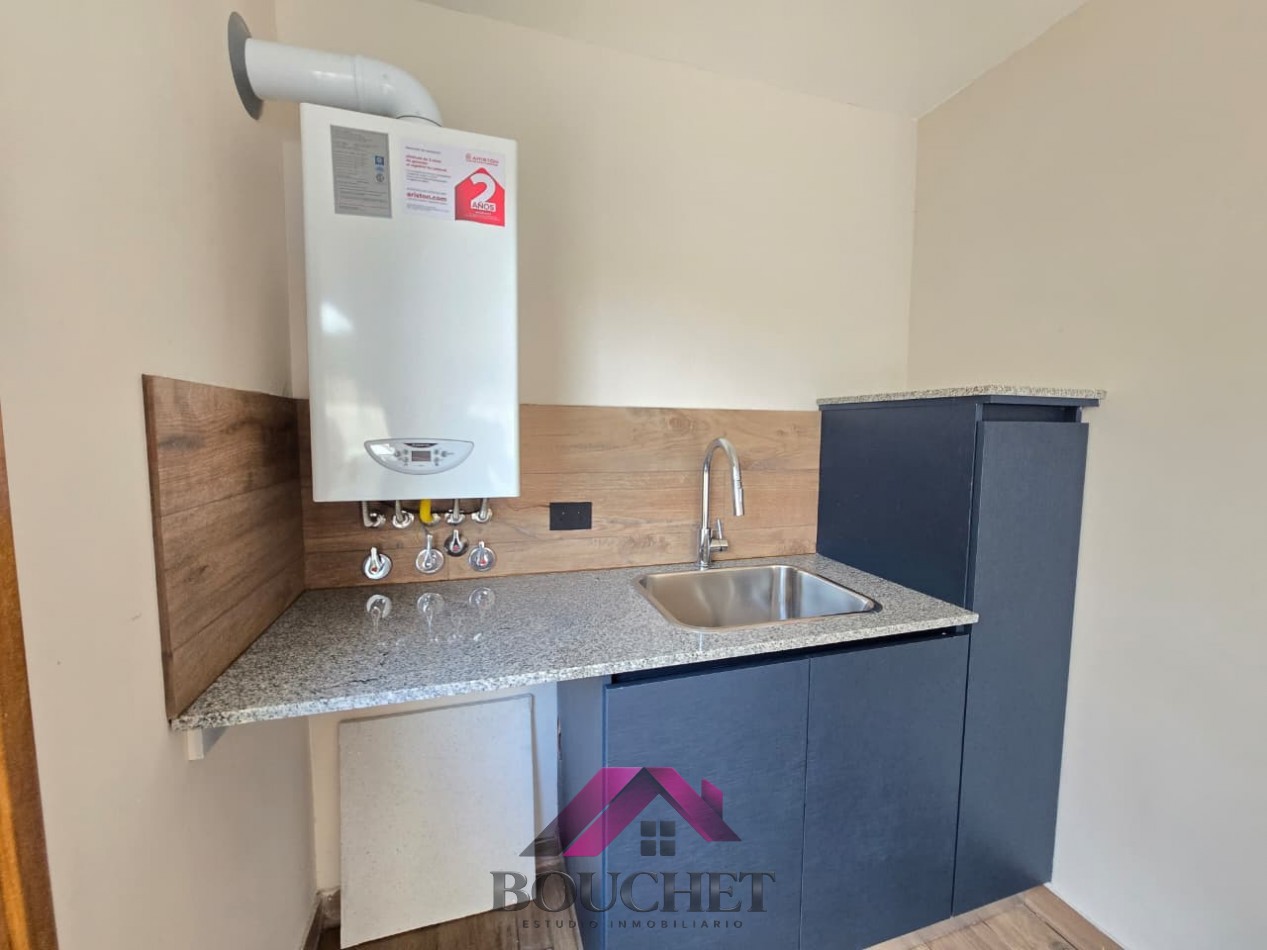 CHALET 3 AMBIENTES, DEPENDENCIA Y GARAGE QUINCHO RECICLADO EN VENTA | SAN JOSE