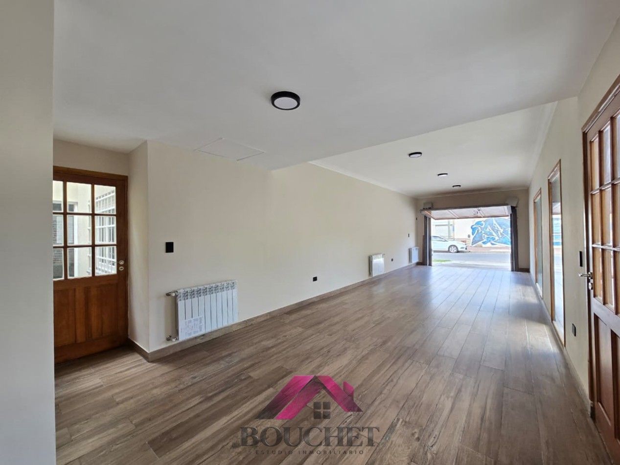 CHALET 3 AMBIENTES, DEPENDENCIA Y GARAGE QUINCHO RECICLADO EN VENTA | SAN JOSE