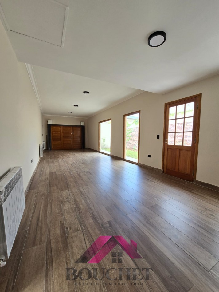 CHALET 3 AMBIENTES, DEPENDENCIA Y GARAGE QUINCHO RECICLADO EN VENTA | SAN JOSE