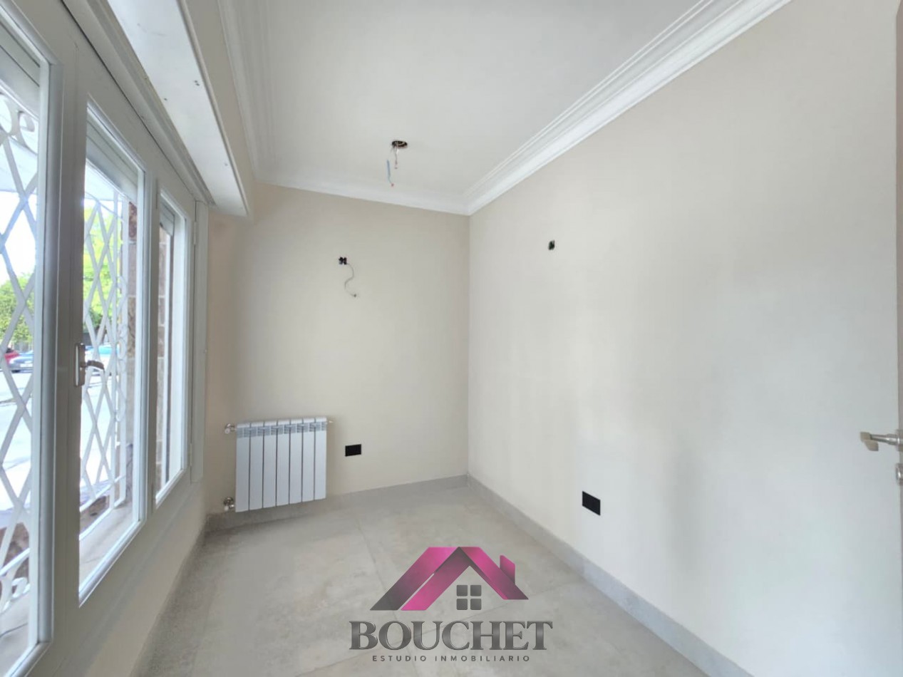 CHALET 3 AMBIENTES, DEPENDENCIA Y GARAGE QUINCHO RECICLADO EN VENTA | SAN JOSE