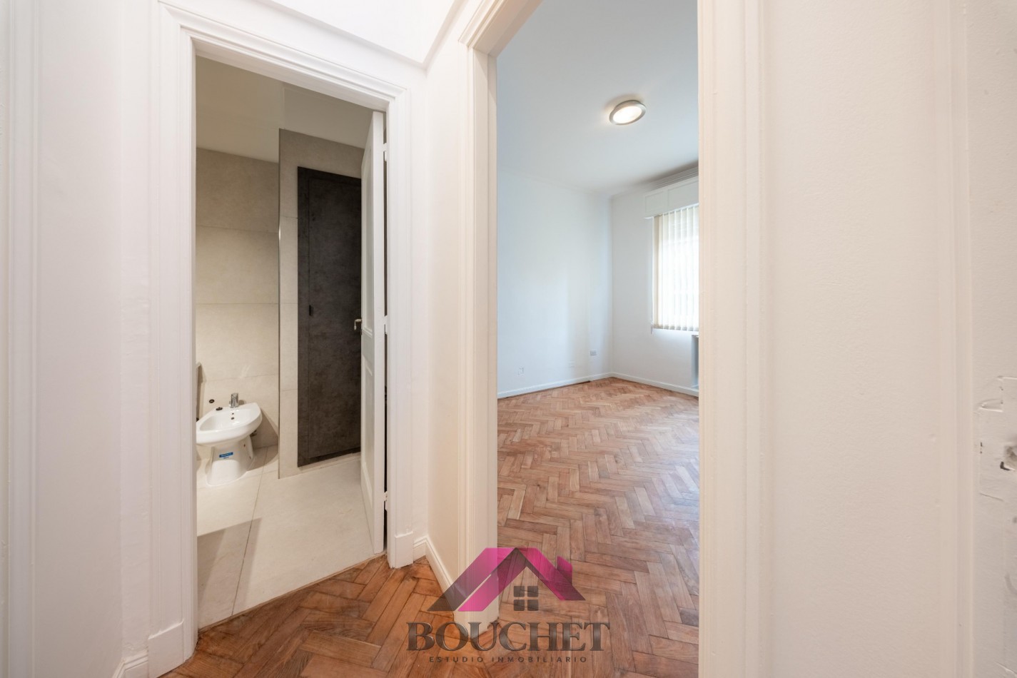 DEPARTAMENTO 4 AMBIENTES RECICLADO EN VENTA | PLAZA MITRE