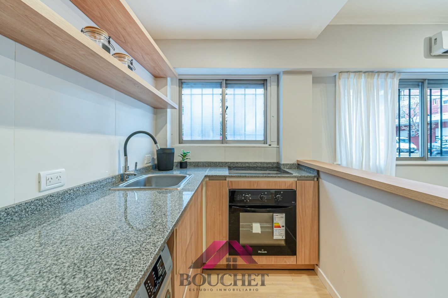 DEPARTAMENTO 2 AMBIENTES A LA CALLE CON PATIO EN VENTA | ZONA ALDREY