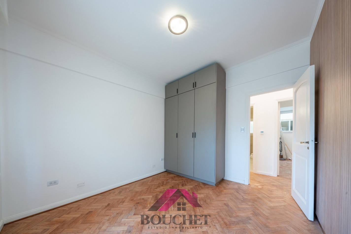 DEPARTAMENTO 4 AMBIENTES RECICLADO EN VENTA | PLAZA MITRE