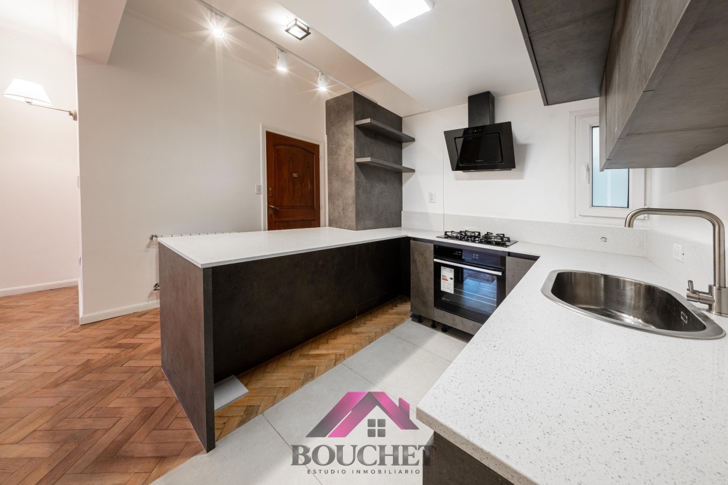 DEPARTAMENTO 4 AMBIENTES RECICLADO EN VENTA | PLAZA MITRE