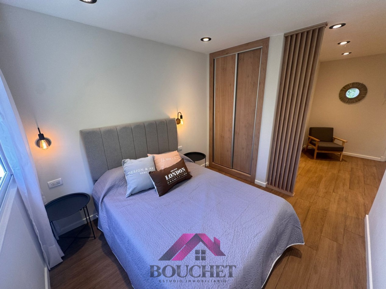 DEPARTAMENTO AMBIENTE DESPLAZADO A LA CALLE EN VENTA | PLAZA COLON