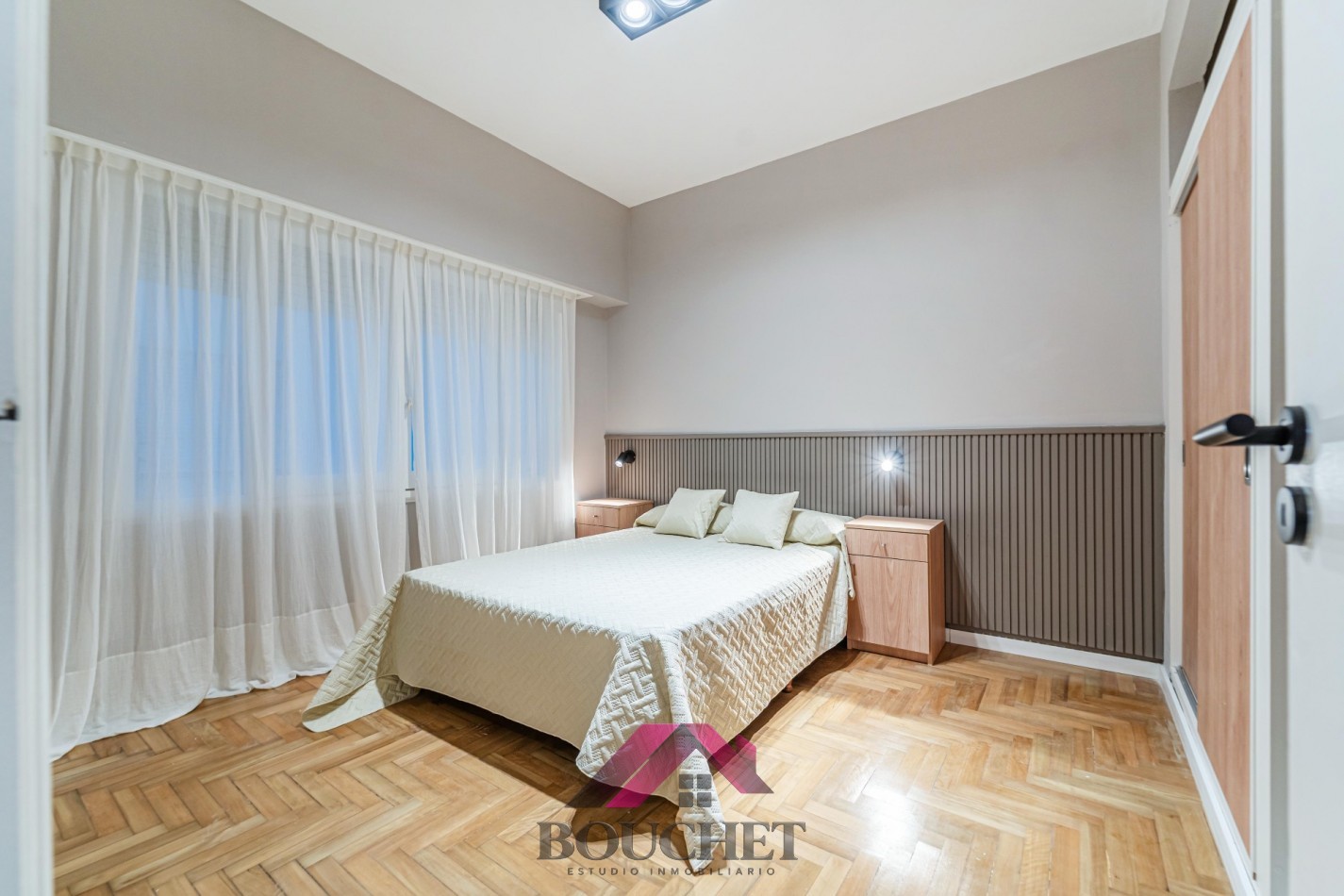 DEPARTAMENTO 2 AMBIENTES RECICLADO SOBRE COLON EN VENTA | PLAZA COLON