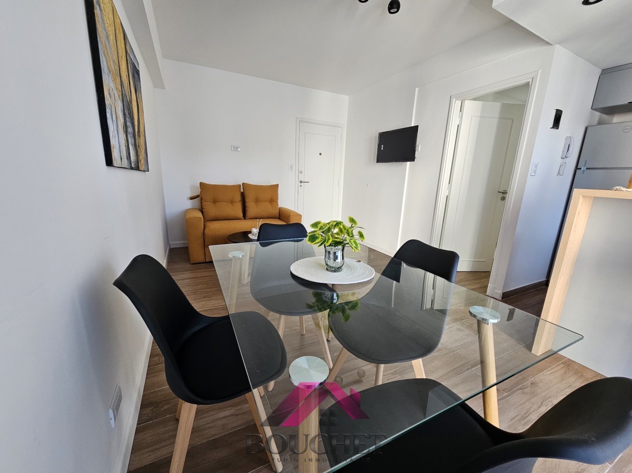 DEPARTAMENTO 2 AMBIENTES CON BALCON EN VENTA | CENTRO