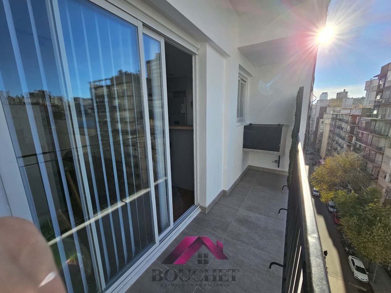 DEPARTAMENTO 2 AMBIENTES CON BALCON EN VENTA | CENTRO