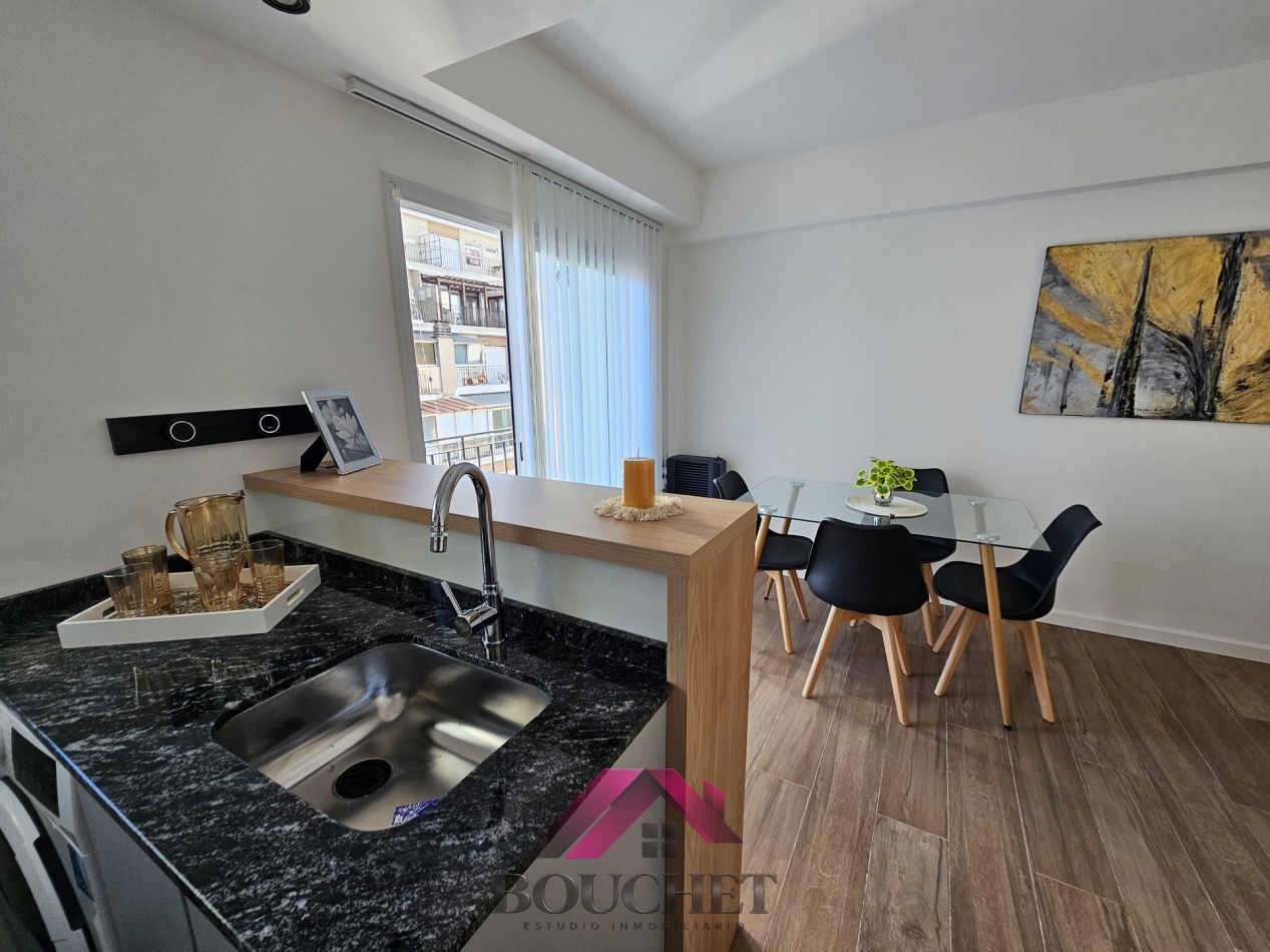 DEPARTAMENTO 2 AMBIENTES CON BALCON EN VENTA | CENTRO