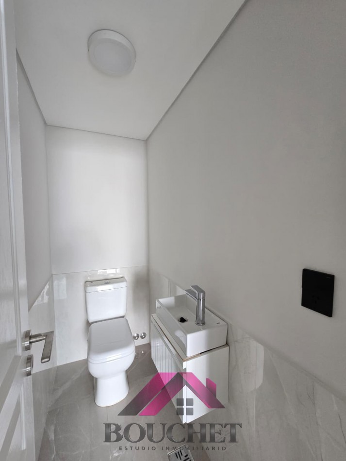 CASA PH 3 AMBIENTES CON COCHERA Y PARQUE EN VENTA | NUEVA POMPEYA