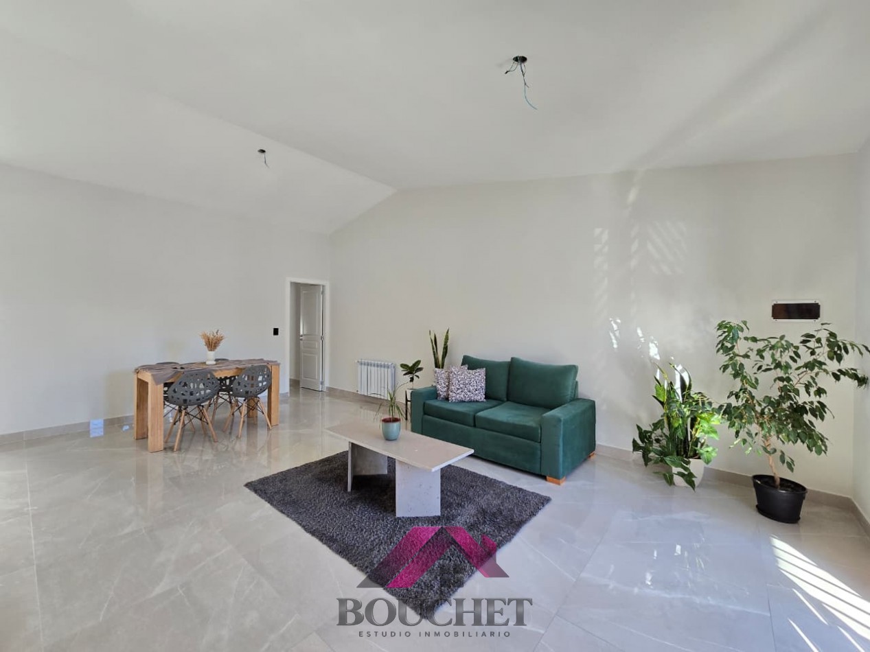 CASA PH 3 AMBIENTES CON COCHERA Y PARQUE EN VENTA | NUEVA POMPEYA
