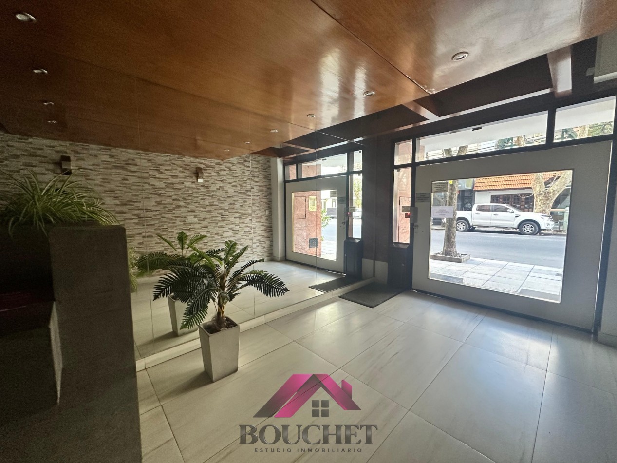 DEPARTAMENTO AMBIENTE DESPLAZADO A LA CALLE EN VENTA | PLAZA MITRE