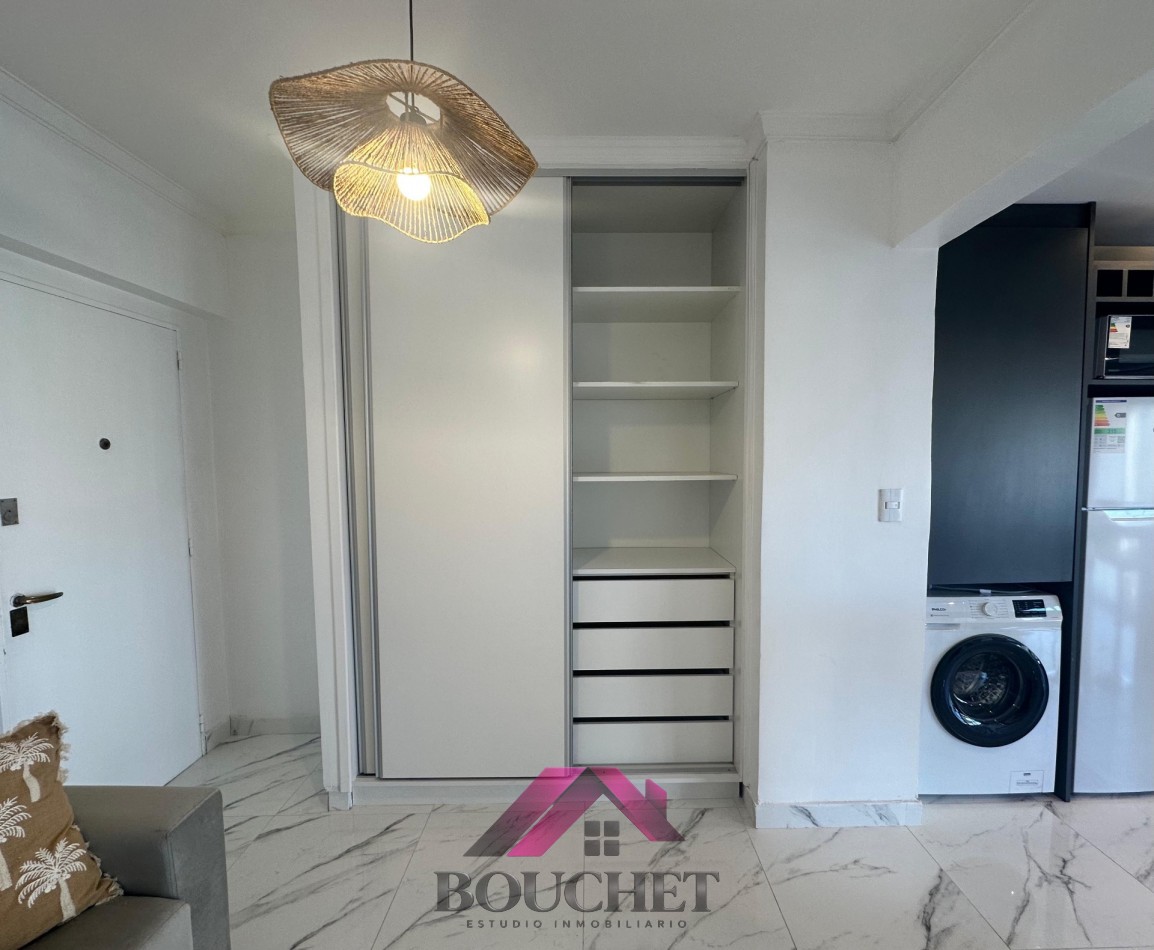 DEPARTAMENTO AMBIENTE DESPLAZADO A LA CALLE EN VENTA | PLAZA MITRE