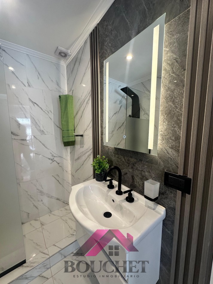 DEPARTAMENTO AMBIENTE DESPLAZADO A LA CALLE EN VENTA | PLAZA MITRE