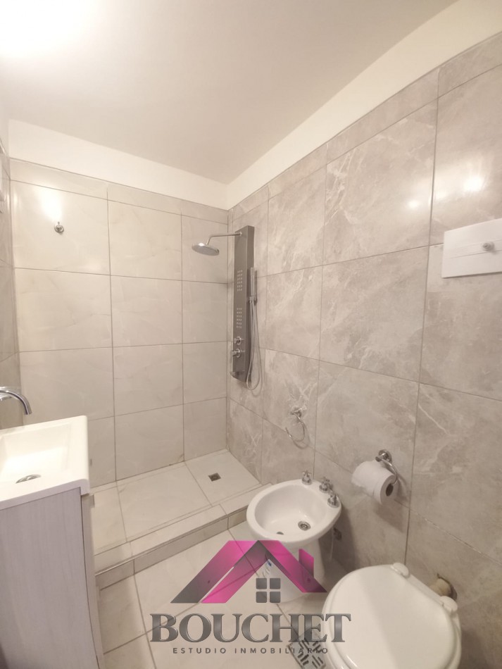 DEPARTAMENTO 3 AMBIENTES CON BALCON EN VENTA | CENTRO