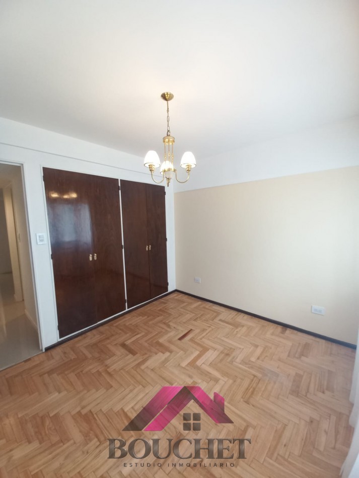 DEPARTAMENTO 3 AMBIENTES CON BALCON EN VENTA | CENTRO