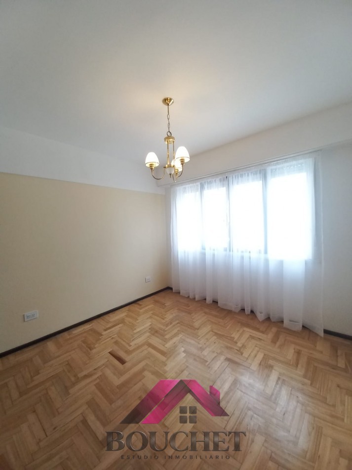 DEPARTAMENTO 3 AMBIENTES CON BALCON EN VENTA | CENTRO
