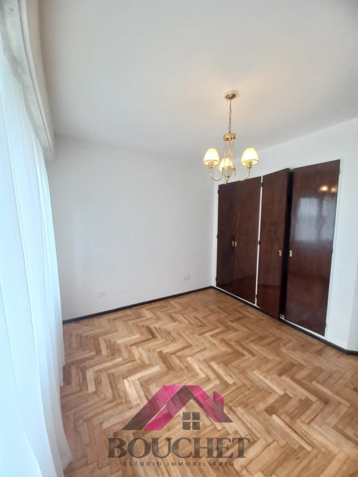 DEPARTAMENTO 3 AMBIENTES CON BALCON EN VENTA | CENTRO