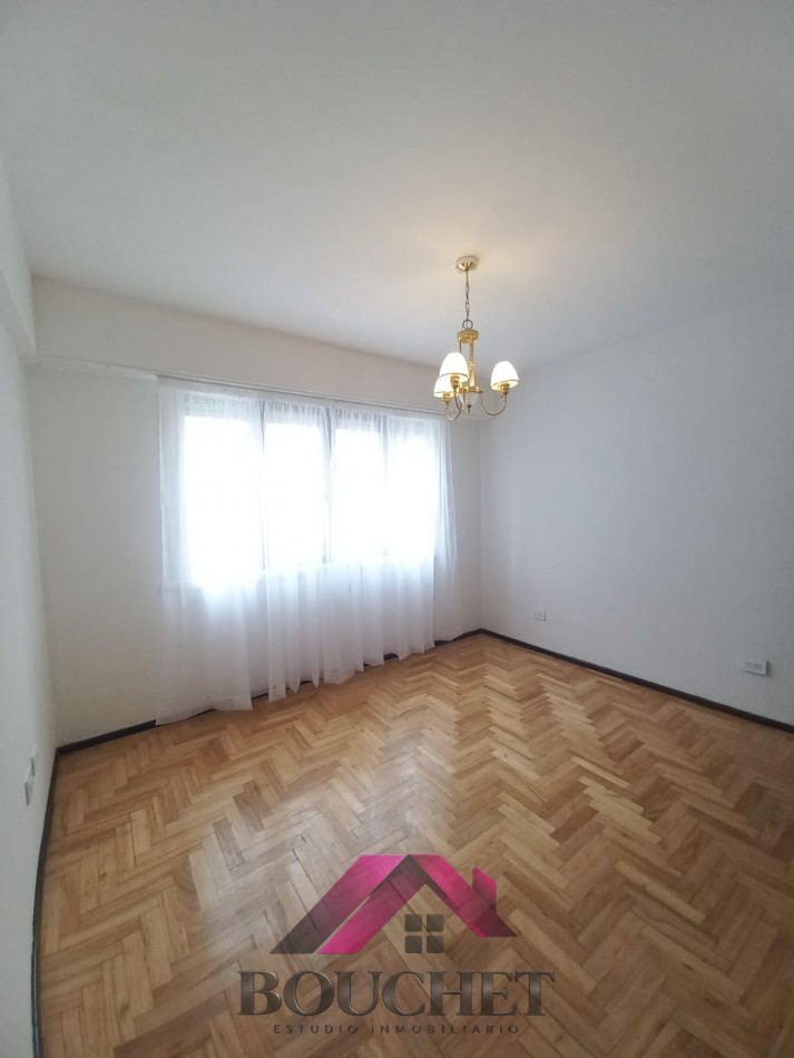 DEPARTAMENTO 3 AMBIENTES CON BALCON EN VENTA | CENTRO