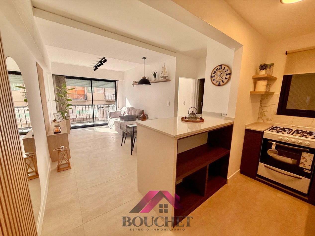 DEPARTAMENTO 2 AMBIENTES CON BALCON EN VENTA | CENTRO
